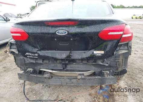 2018 Ford Focus Se z USA, uszkodzony, nr VIN 1FADP3F2XJL206441